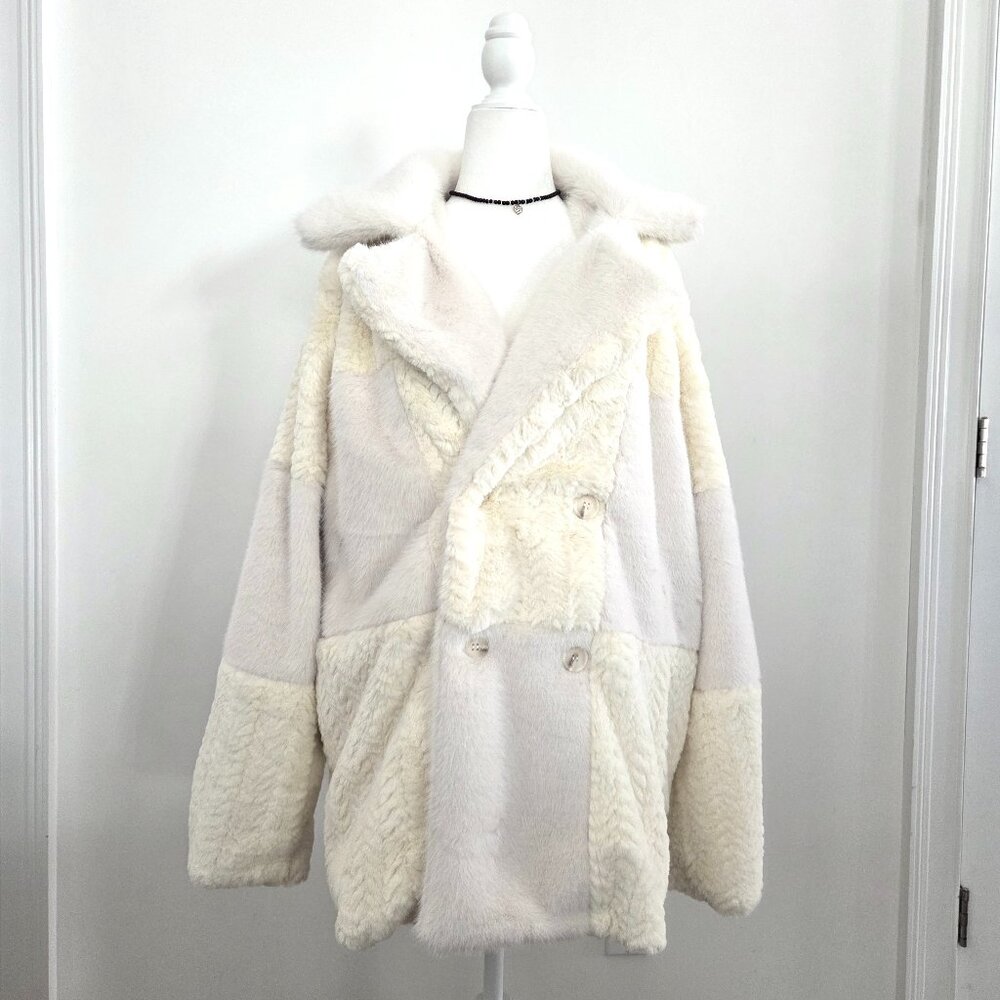 Forever 21‎ Cream Patchwork Faux Fur Coat Men's Large Mob Wife Winter Cozy White